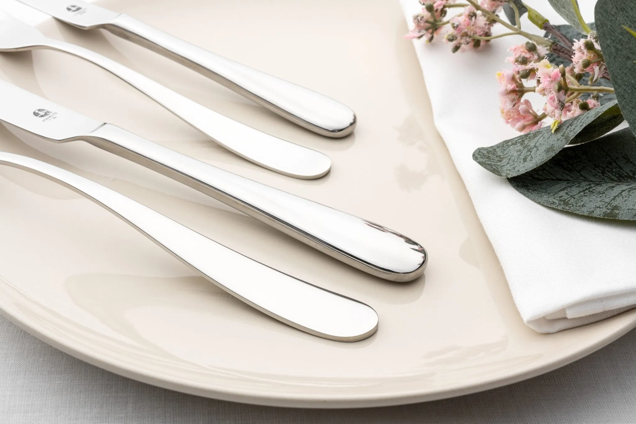 Clarence 56 Piece Cutlery Set for 8 People