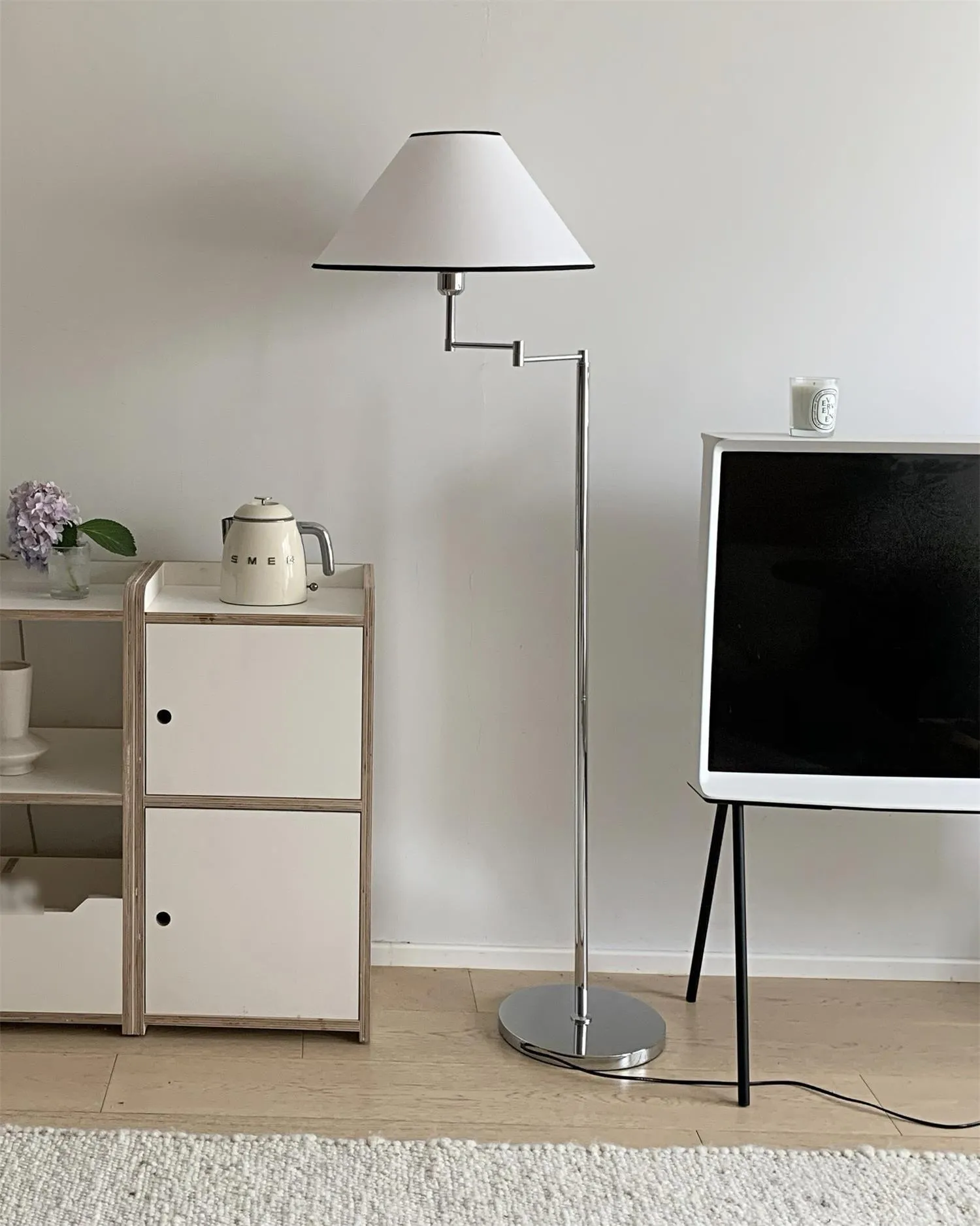 Dakota Floor Lamp 17.7″- 59″