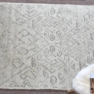Enpei Modern White Tribal Rug