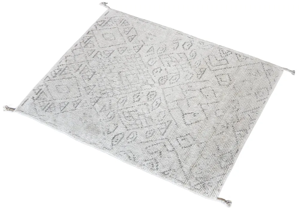 Enpei Modern White Tribal Rug