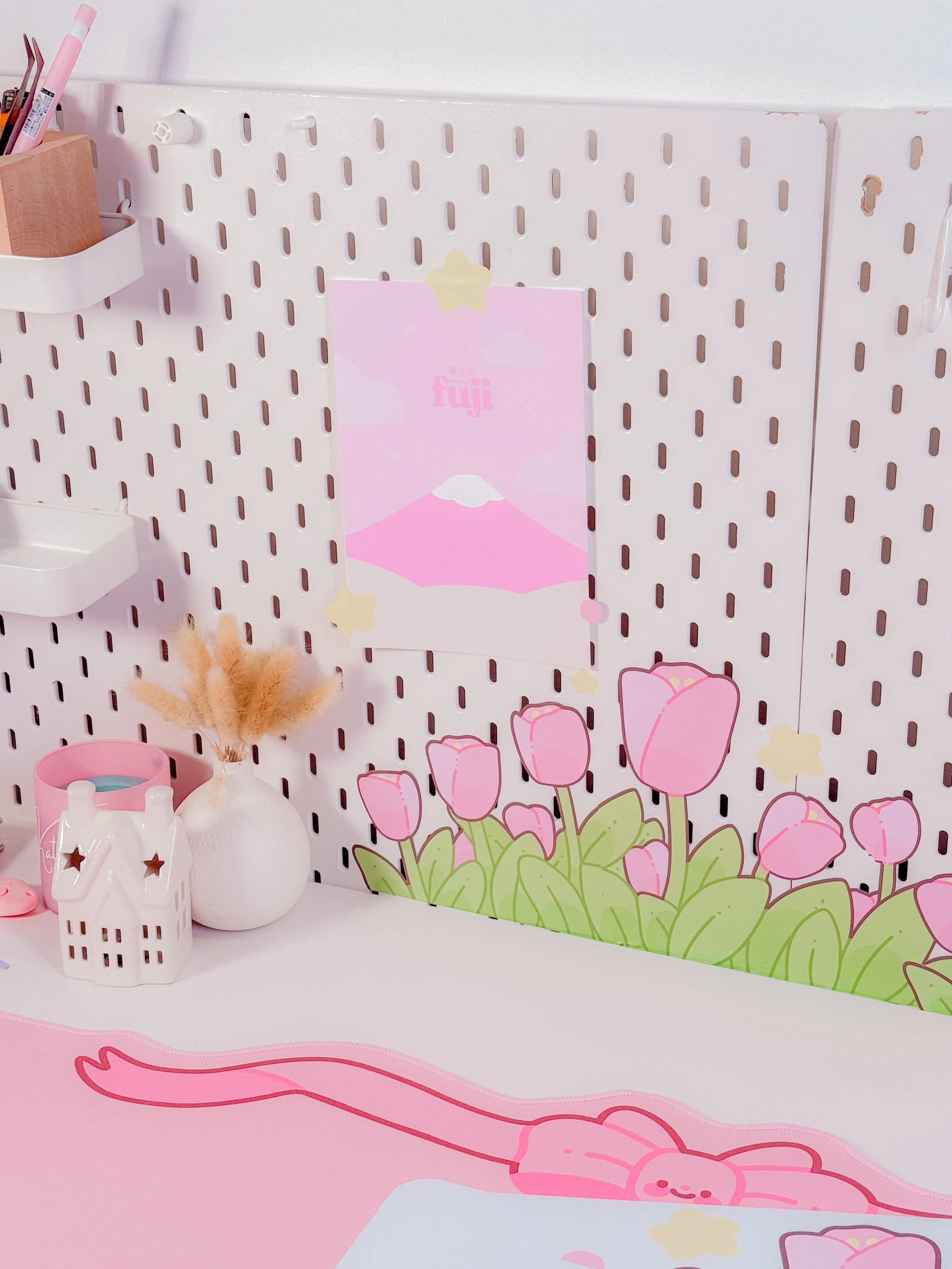 Katnipp Tulip Strip Wall Decal | Pastel Floral Border Sticker | Removable Kawaii Aesthetic Decor for Bedroom & Nursery