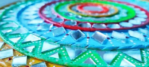 Sriaan Store Handmade MDF Painting Lippan Art Wall Hanging Rangoli Home Decoration in Circle with Mirror, 12 Inch