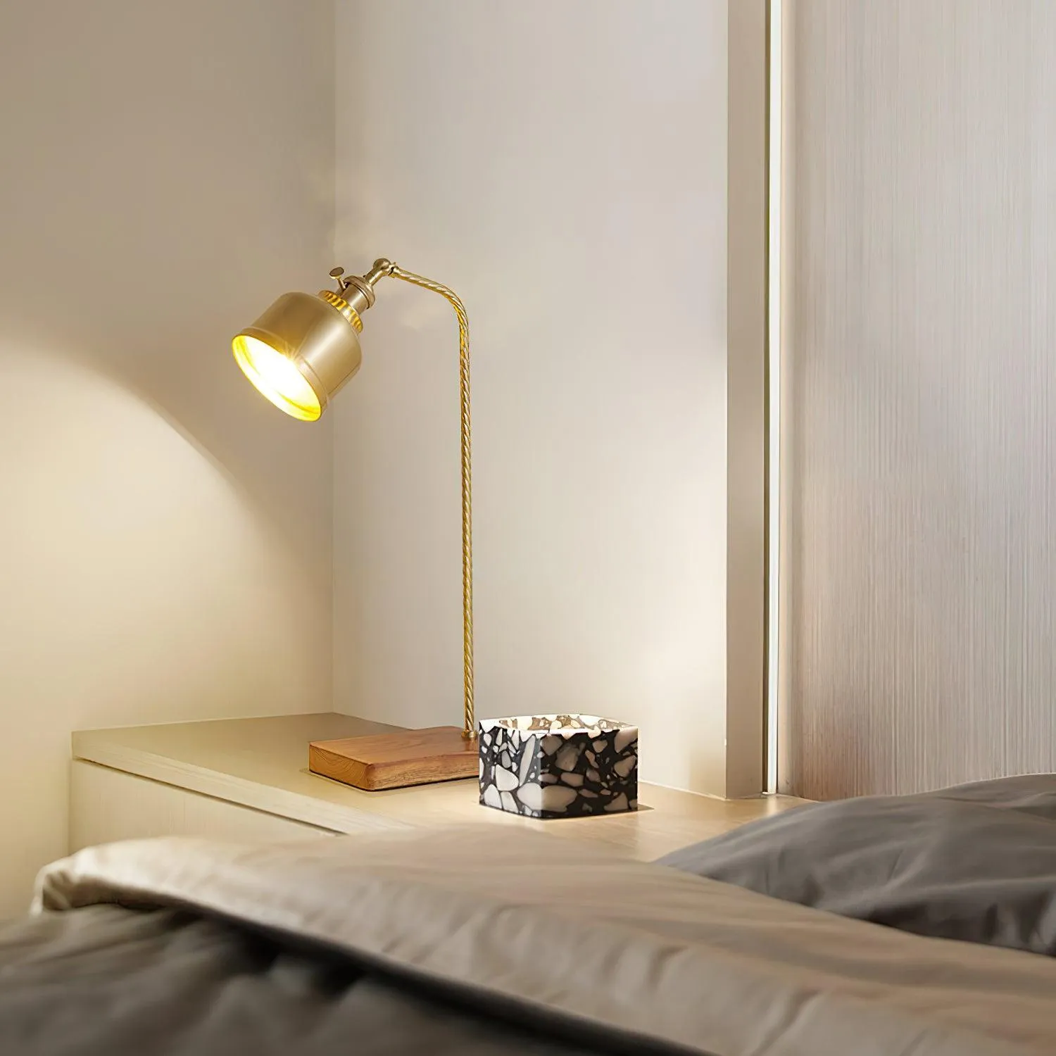 Tacoma Table Lamp 9.8″- 20″